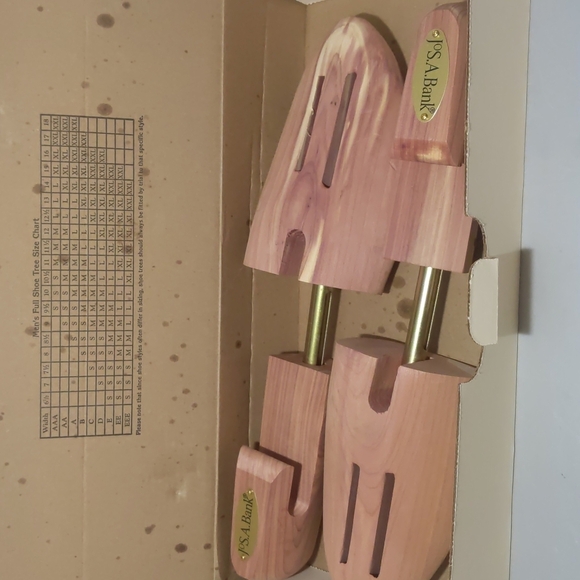 Jos. A. Bank Cedar Shoe Trees - Picture 2 of 3